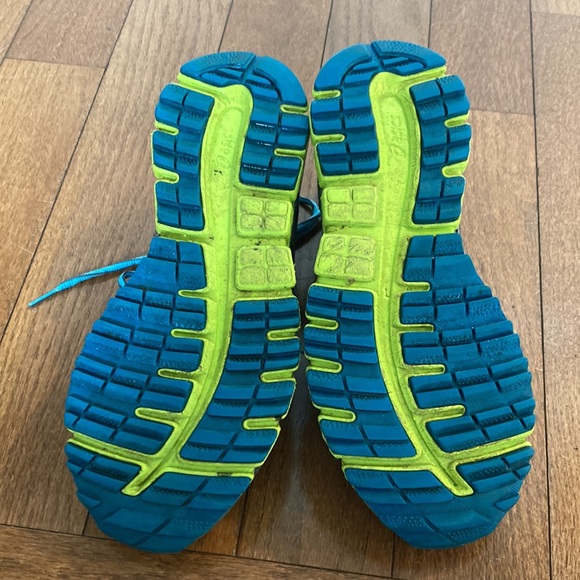 ASICS Gel-Scram Running Shoe - 9.5 - Picture 11 of 14
